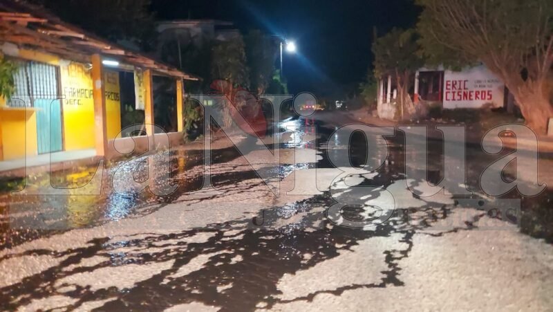 Mega derrame dce crudo por parte de PEMEX afectando a toda una comunidad en Papantla!!