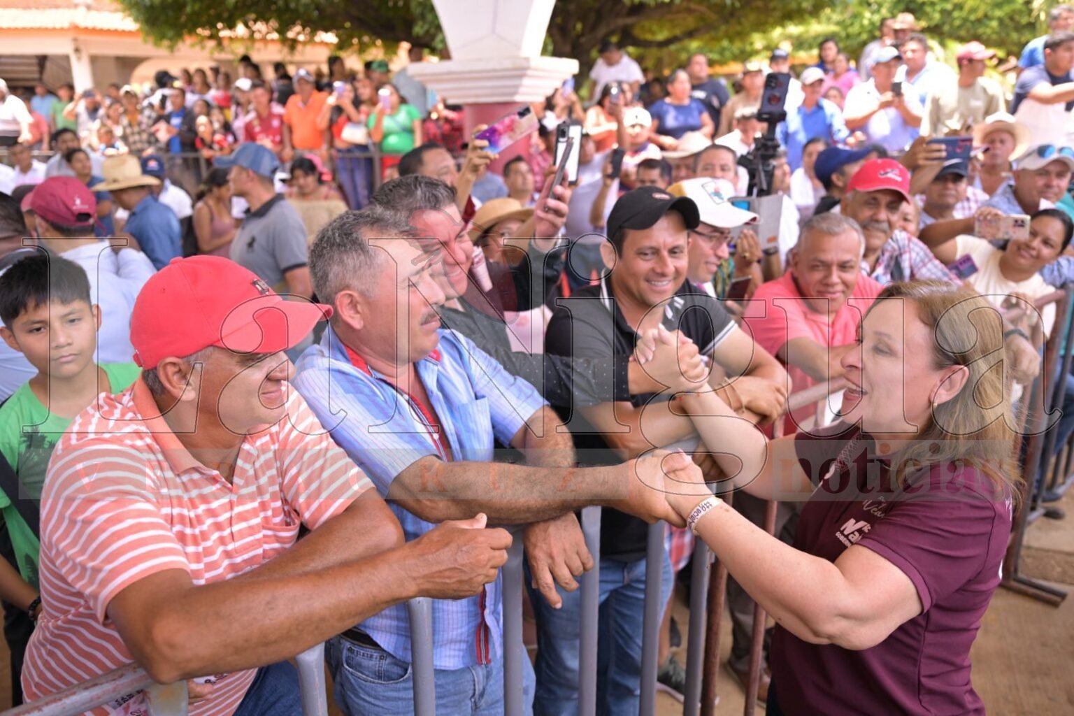 EMPRENDEDORES SERÁN APOYADOS CON CREDITOS A LA PALABRA ANUNCIA ROCÍO NAHLE