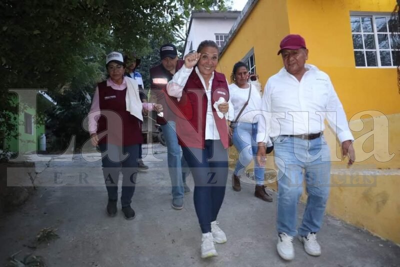 Por insolación cancela Bertha Ahued recorridos en colonias de Veracruz