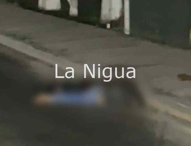 Reportan mega fuga de agua a la altura de las oficinas de la SEV 1 imagen 8631574936933837324999344