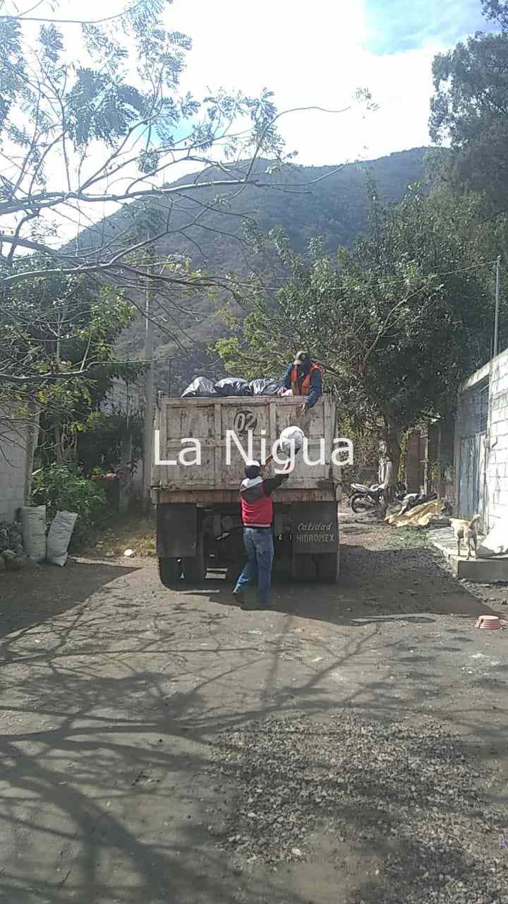 Exhortan a evitar depositar basura en las calles 1 img 20220112 wa00741847512734683073824