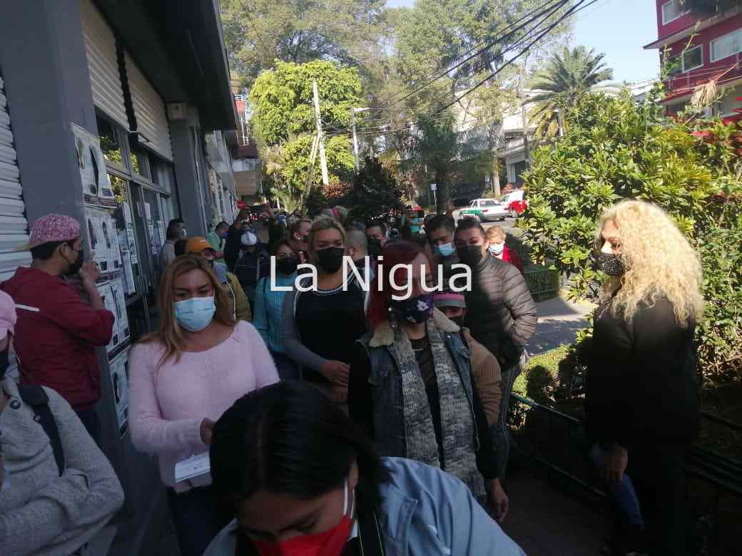 Integrantes Casa de las Muñecas Tiresias A C. y Orgullo Veracruzano se manifiestan 5 img 20220119 wa00291058135989734272577