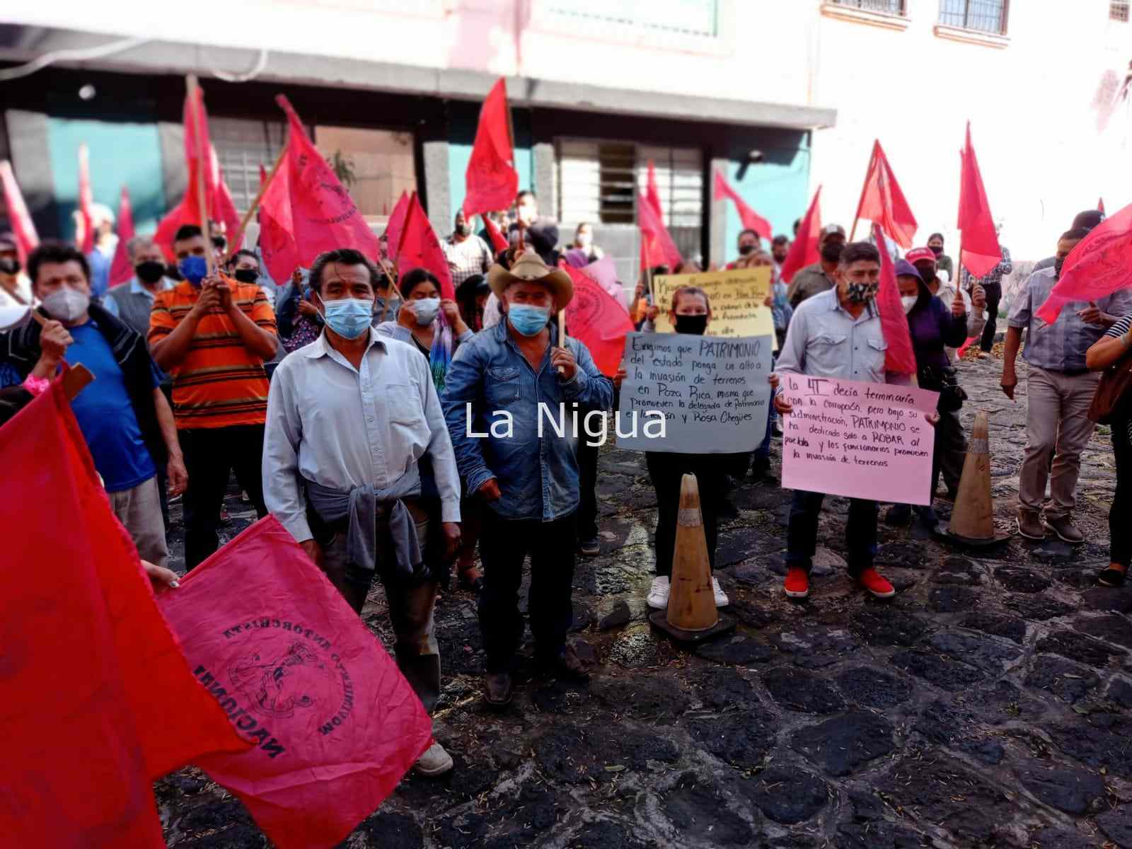 Se manifiestan antorchistas en Xalapa 1 img 20220119 wa00408029019608656091736