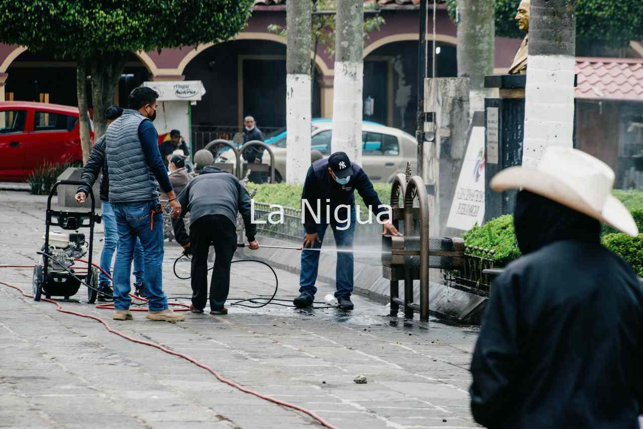 DAN MANTENIMIENTO A ESPACIOS PÙBLICOS 4 img 20220127 wa00542857926154360868589