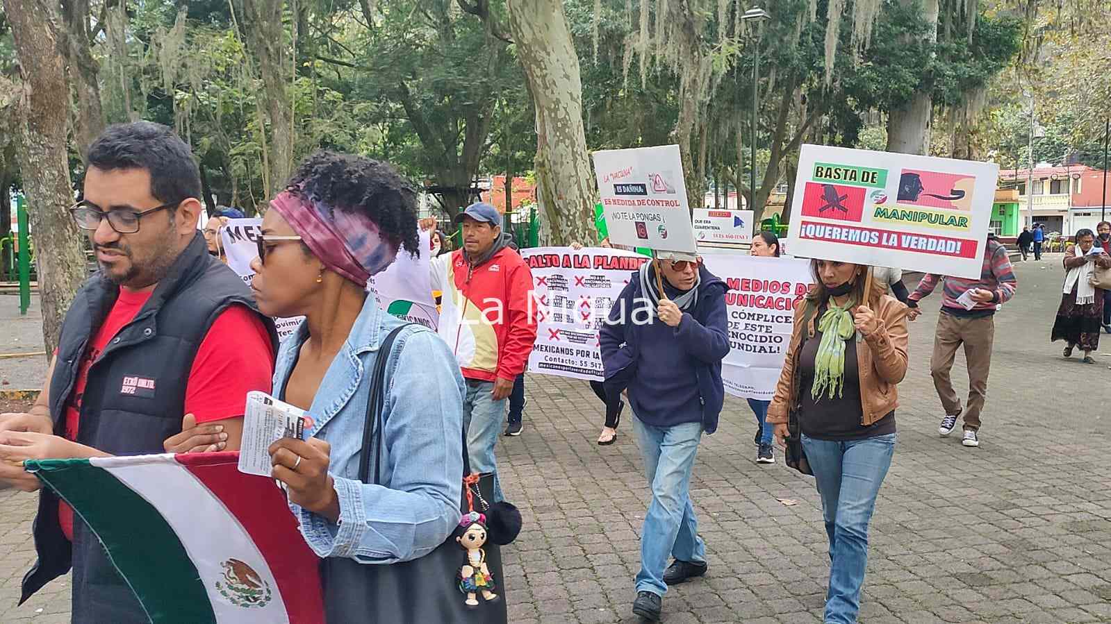 Marchan "Antivacunas en Orizaba". 6 img 20220130 wa0042313919479320681593