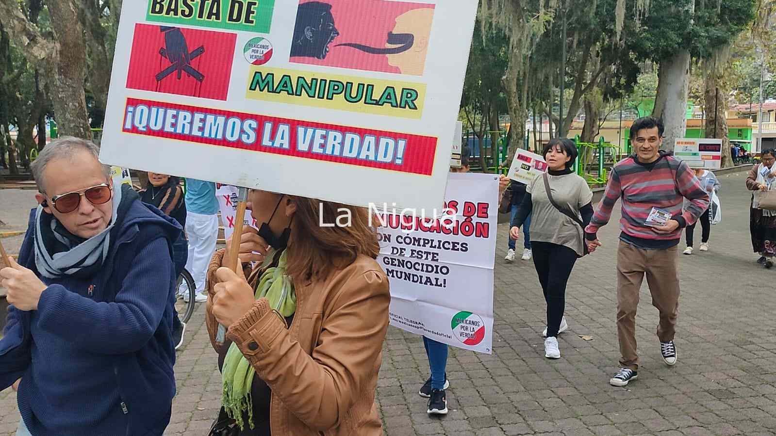 Marchan "Antivacunas en Orizaba". 5 img 20220130 wa00468289896436611893507