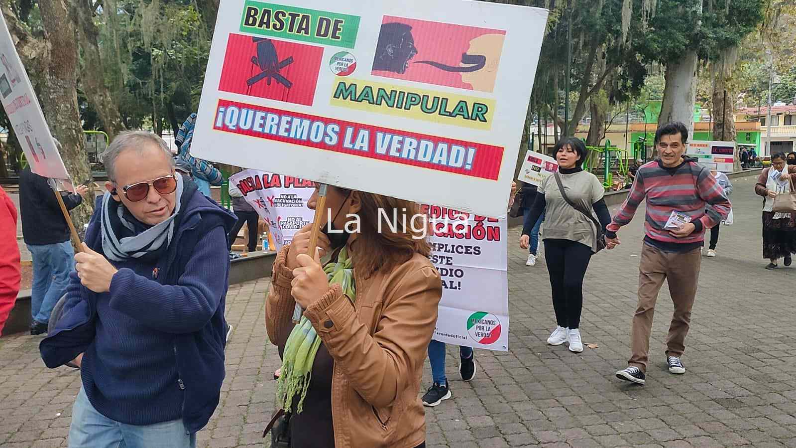 Marchan "Antivacunas en Orizaba". 2 img 20220130 wa004764733940205113007