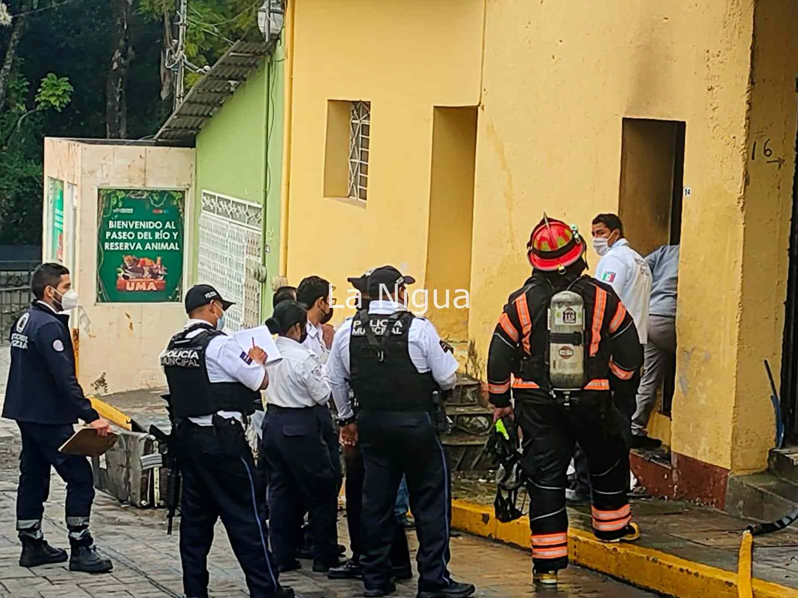 Se incendia casa en pleno centro de Orizaba 3 img 20220130 wa00607099242424158276927