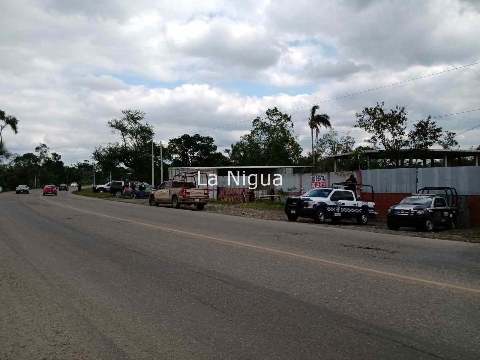 Catean FGR y Salvaguarda Estratégica de PEMEX en bodega clandestina en Tihuatlán 3 img 20220131 wa00095734022195042984336