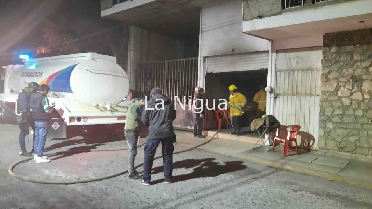 Se incendia una fondita en Tuxpan 4 img 20220131 wa00687724066558274812569