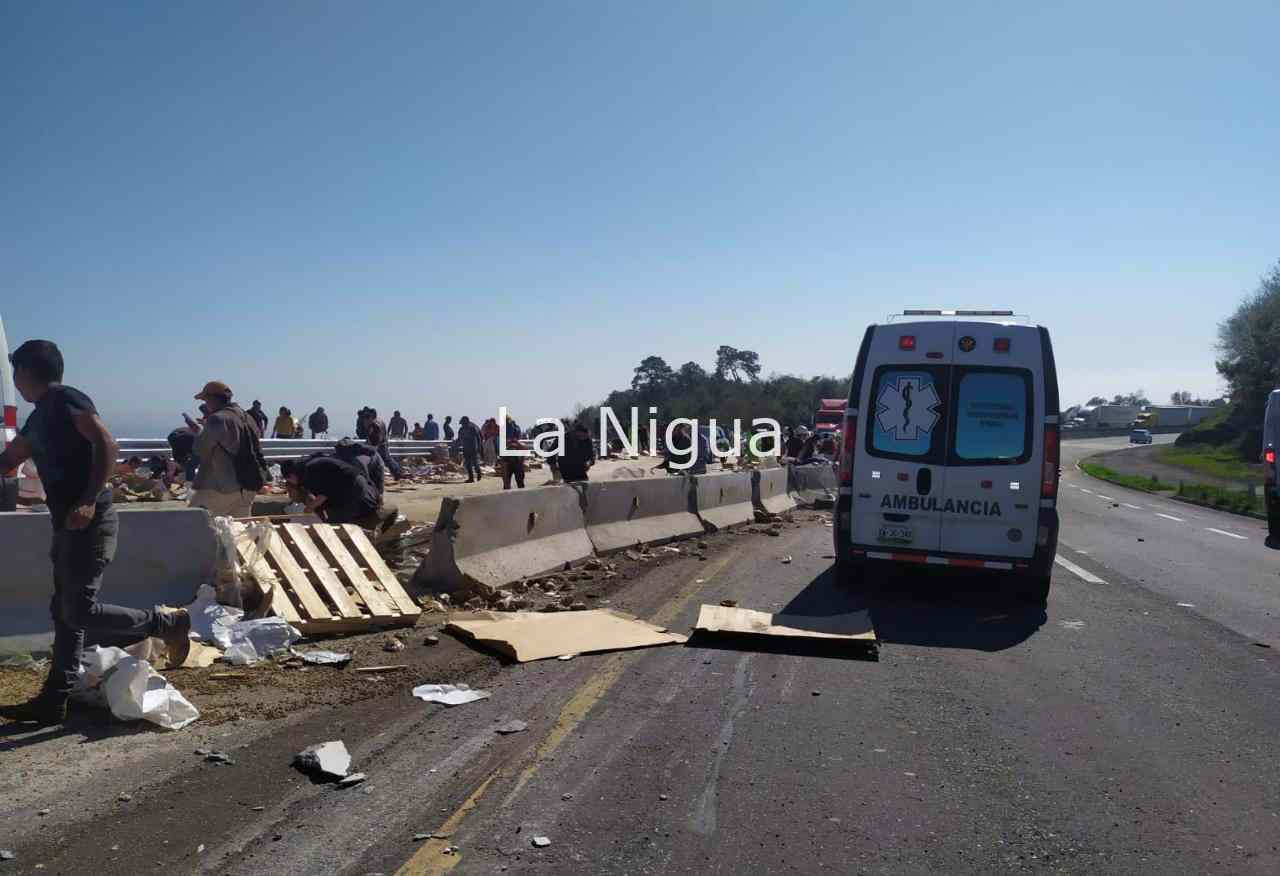 Un muerto y dos heridos en volcadura en el libramiento Xalapa-Perote 3 img 20220202 wa00043425346042784556674