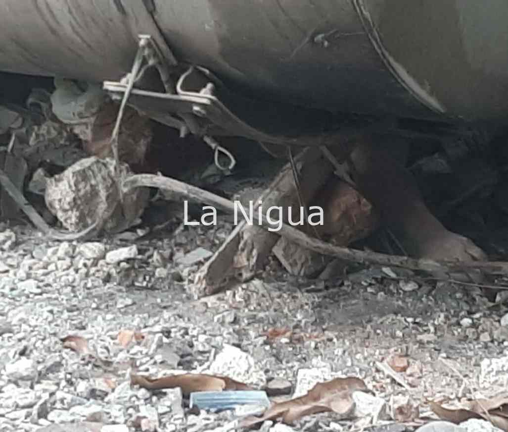 Trailero se estrella contra casa tras intento de asalto; fallecen dos mujeres al caerles escombros. 4 img 20220207 wa00212146097387155355086