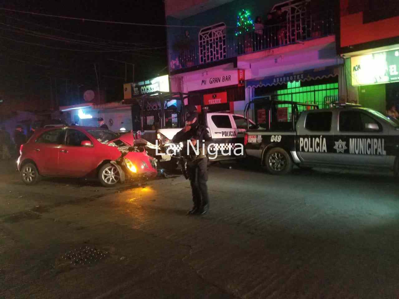 Se impacta despistado conductor contra patrulla policiaca en Martínez de la Torre 4 img 20220207 wa0060183045143641594760
