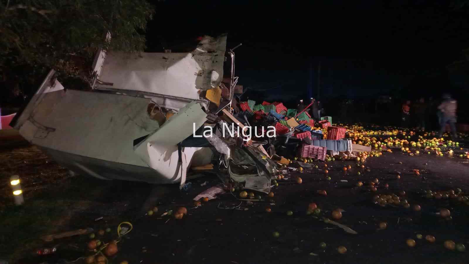 Conductor irresponsable de un tortón a punto de ocasionar una tragedia en Martínez de la Torre 8 img 20220209 wa00374679069702598901008