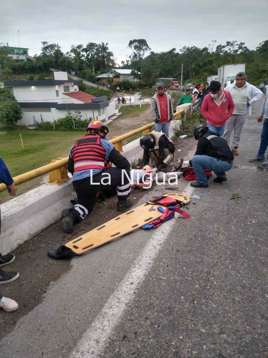 Brutal accidente en la carretera Gutiérrez Zamora a Papantla 2 img 20220209 wa00662419712487045800606