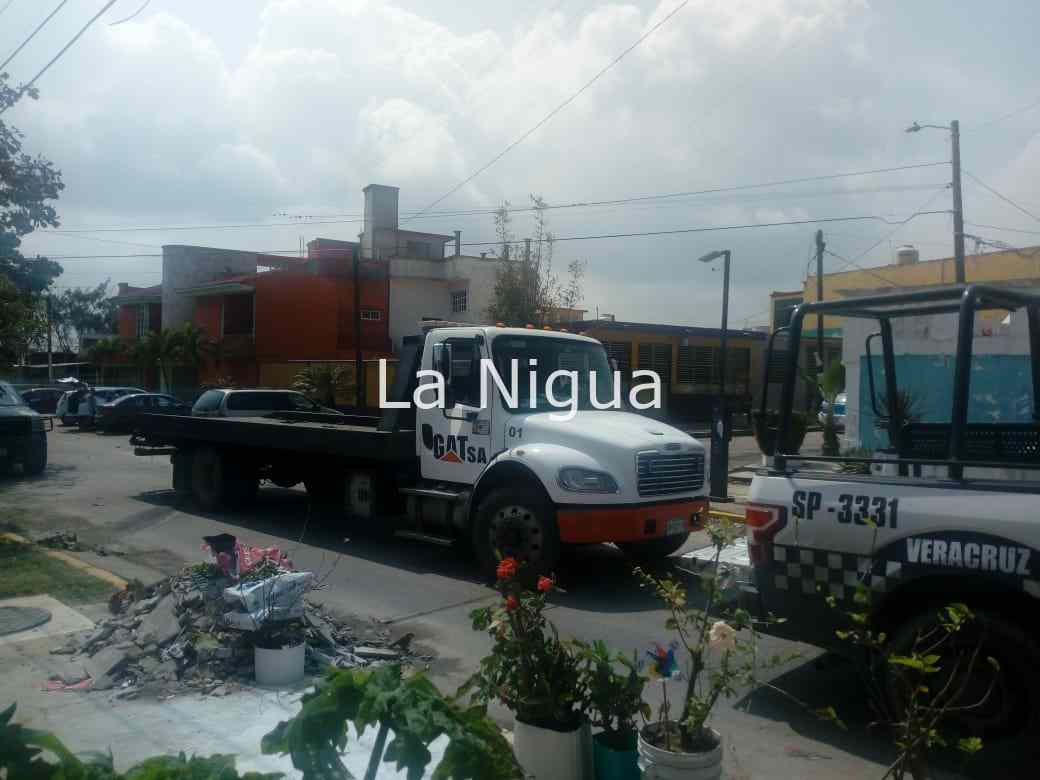 Aseguran vehículo que participó en intento de robo en Plaza Forum 8 img 20220212 wa00441287984859714031617