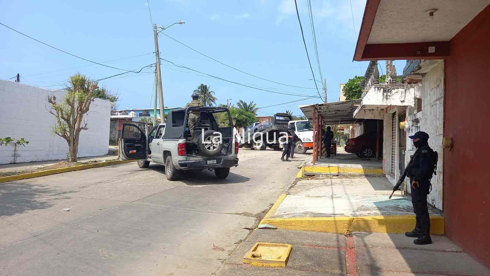 Aseguran vehículo que participó en intento de robo en Plaza Forum 5 img 20220212 wa00478395336543277369514