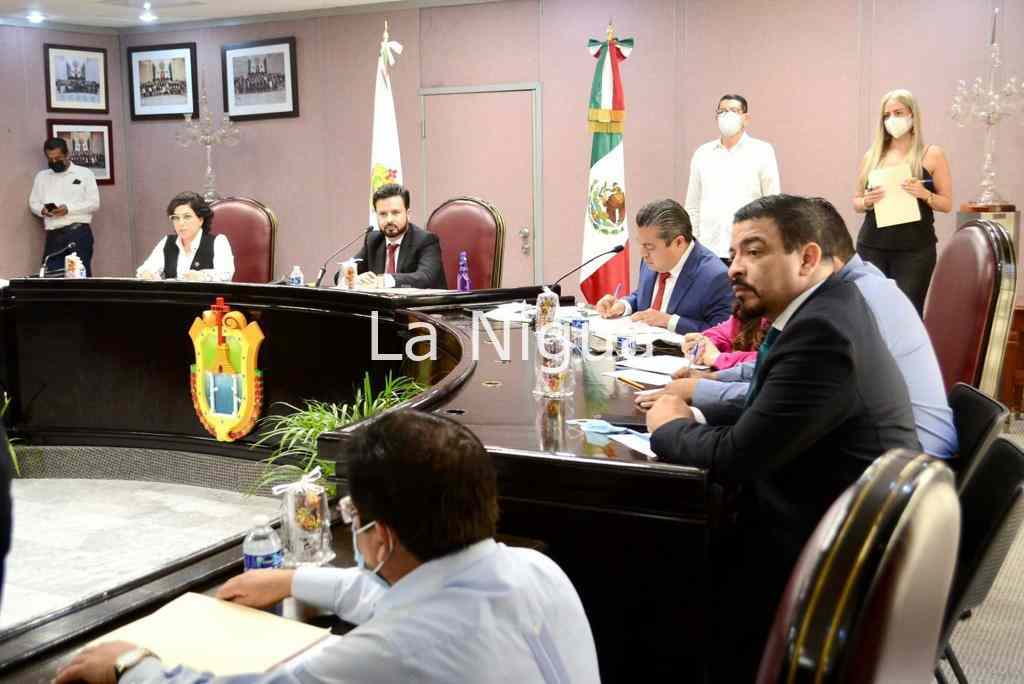 Valiosa la participación de abogados en el análisis del delito de ultrajes a la autoridad: Marlon Ramírez Marín 10 img 20220224 wa00489145791437262612504