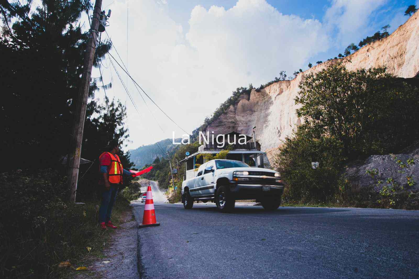 AVANZAN EN REMOCIÓN DE DESLAVE EN "EL BOQUERÓN" 2 img 20220228 wa00481275630499197578357