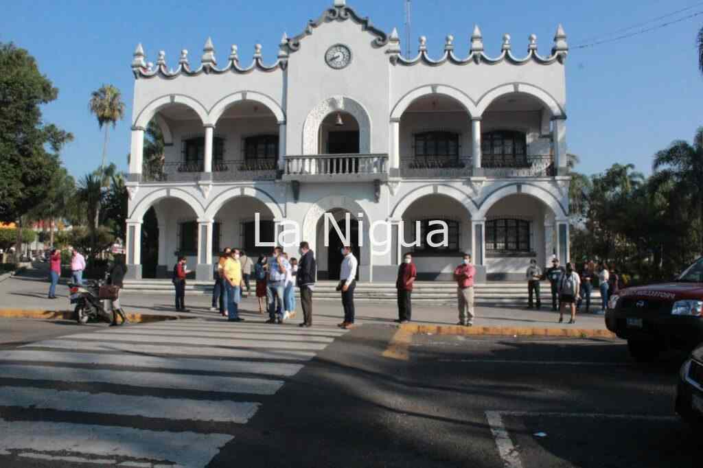 Evacuan Palacio y recorre PC zona para verificar riesgos ante sismo