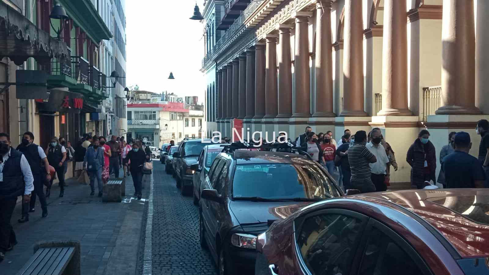 Desalojan a trabajadores durante sismo 2 img 20220303 wa00318861316754678761011