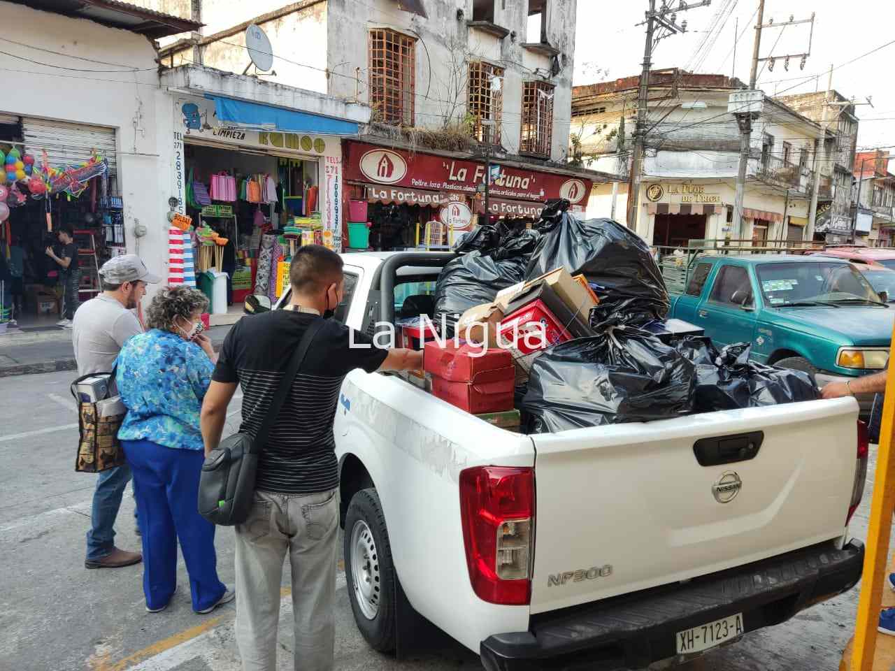 Comienza reubicación de 3 locatarios para liberación de la calle 7 5 img 20220307 wa00936363376491943957631