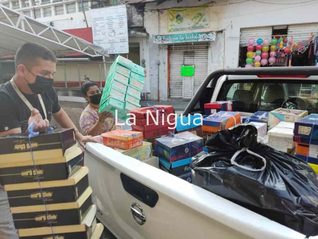 Comienza reubicación de 3 locatarios para liberación de la calle 7