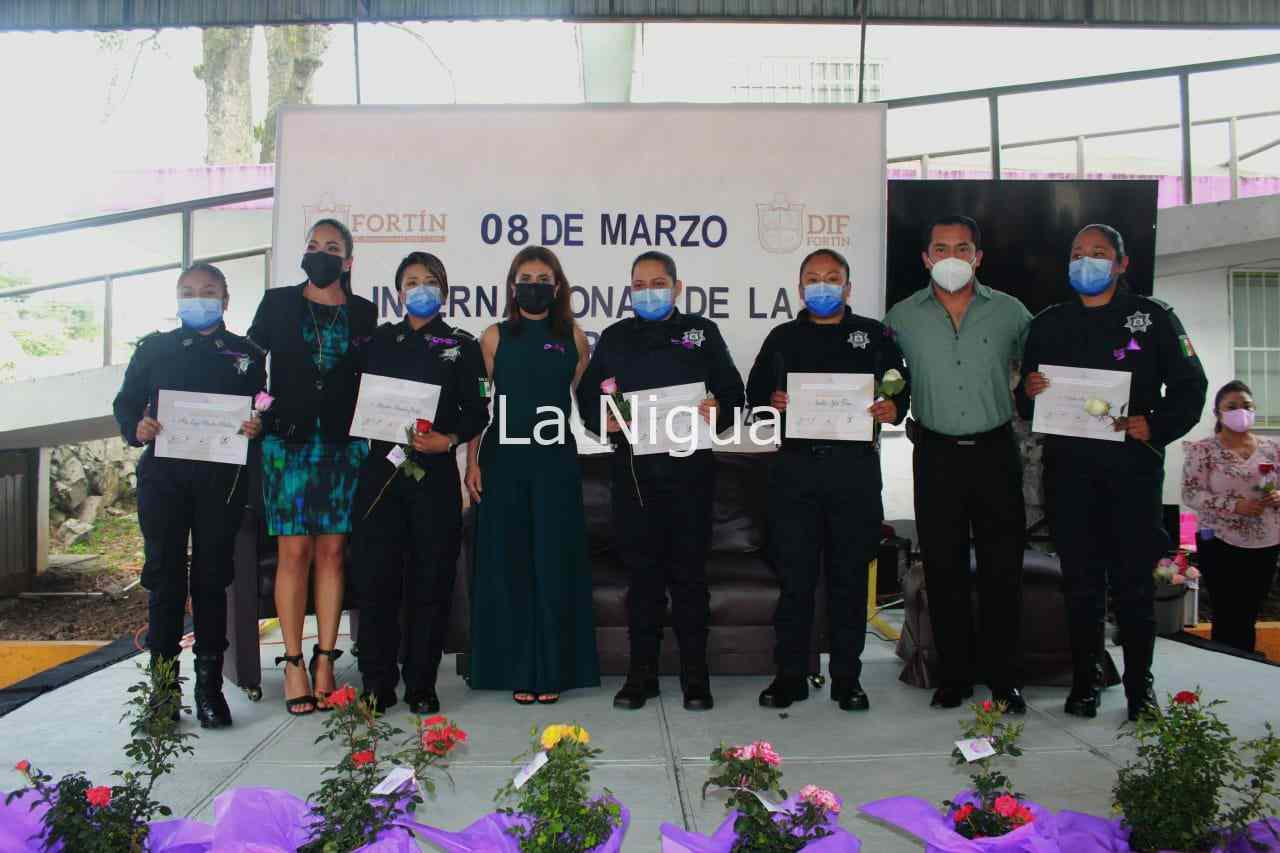 Conmemoran autoridades Día Internacional de la Mujer 8 img 20220308 wa0114 14792539469685724569