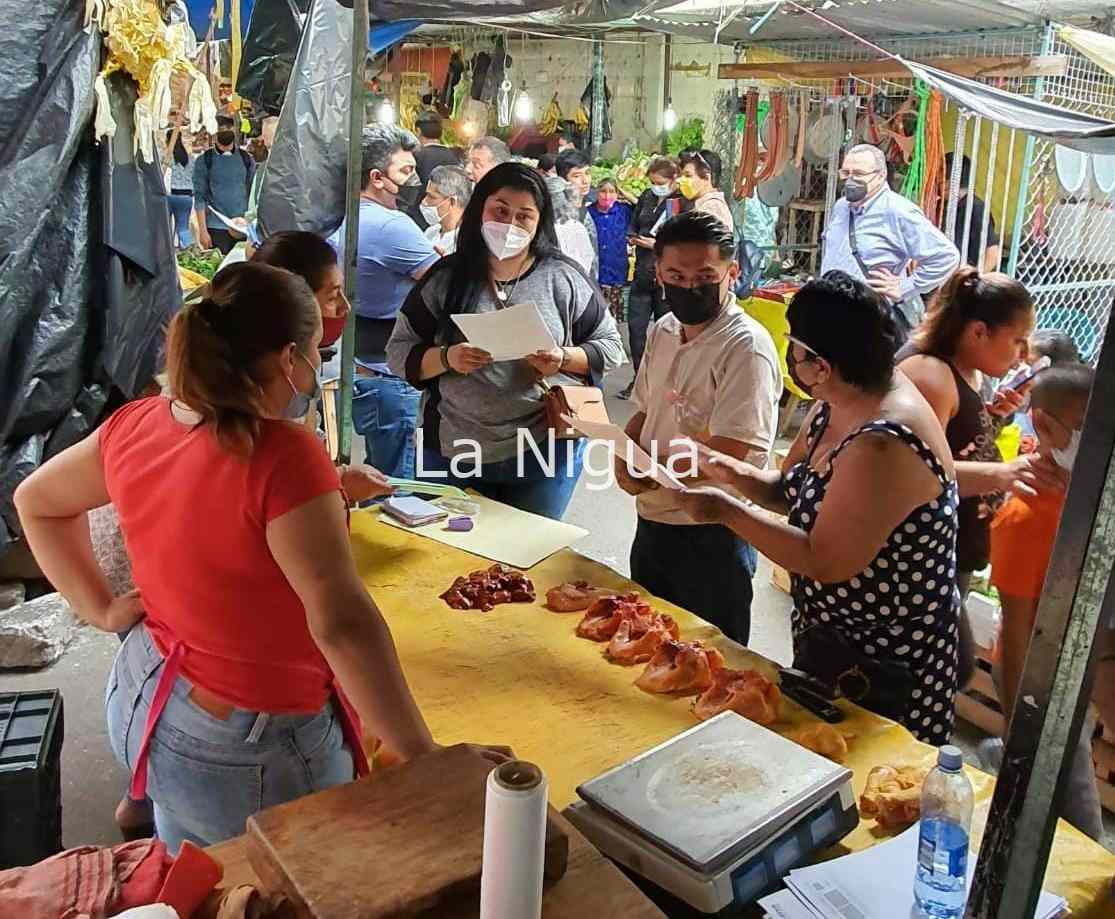 Inicia Comercio cotejamiento del padrón de locatarios afectados del mercado Revolución 3 img 20220311 wa00074137333969586285061