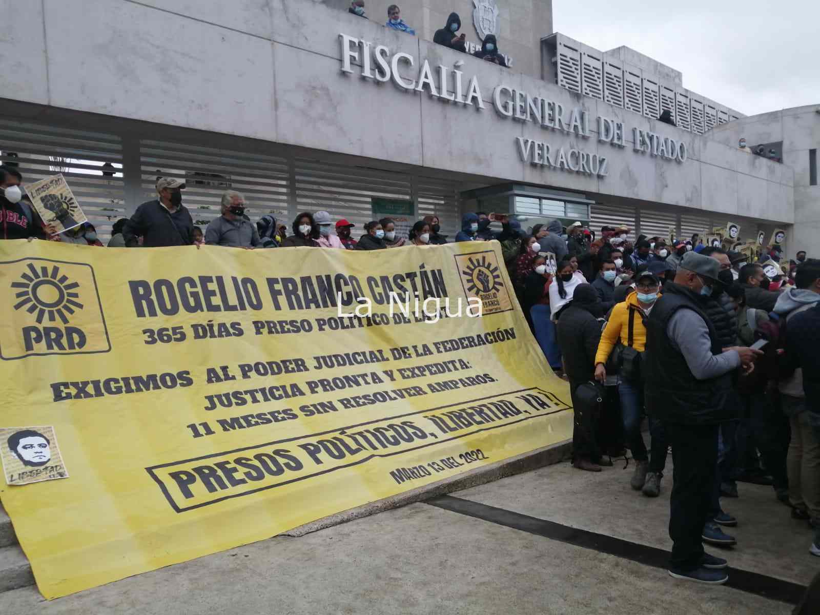 Al cumplir un año en prisión Rogelio Franco Castán; militantes del PRD exigen su liberación 1 img 20220312 wa00211276985053836730651