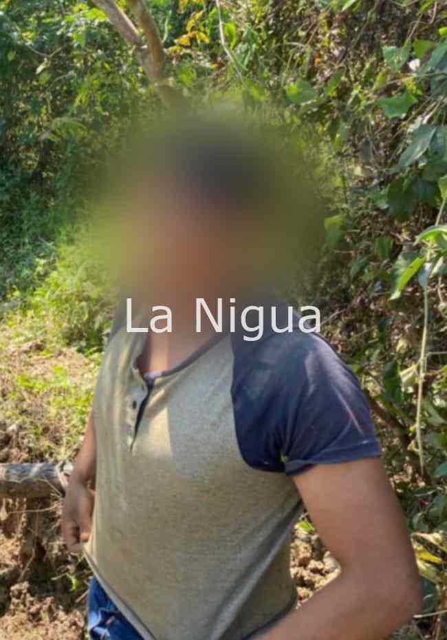 Aseguran a una persona cuando cortaba tubería de PEMEX en Coatzintla 2 img 20220312 wa00632731068077075985206