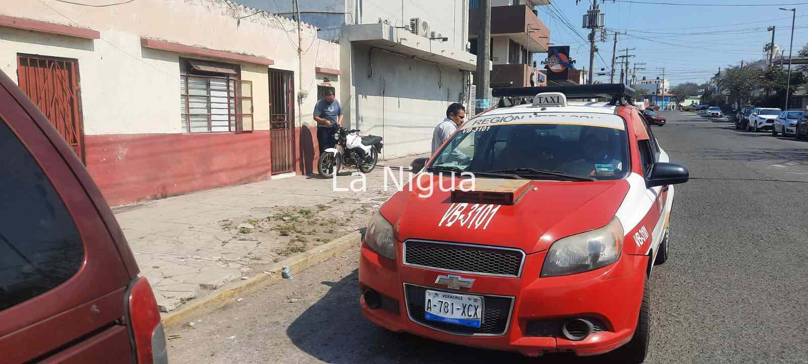 Le cae barda encima a obreros 2 img 20220315 wa00023638987186455779453