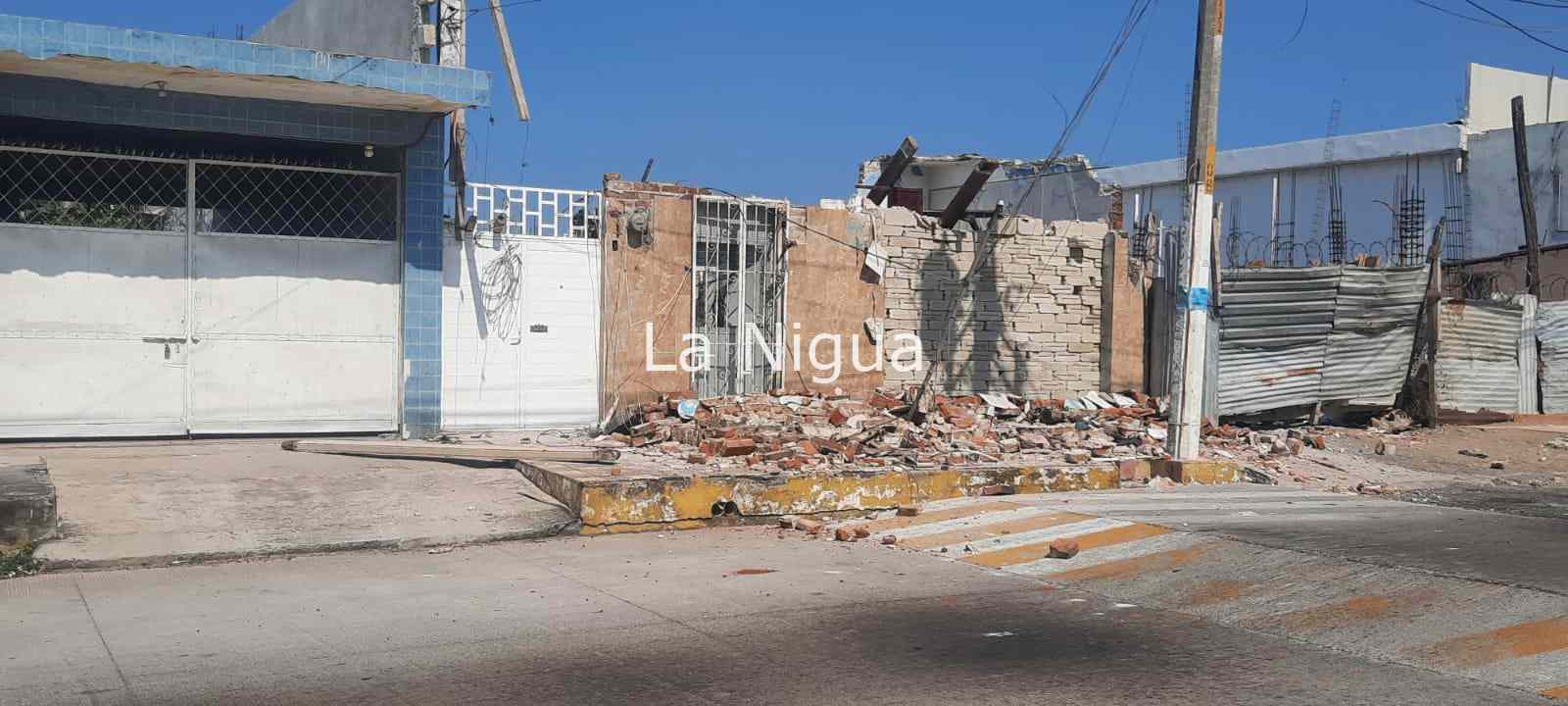 Le cae barda encima a obreros 4 img 20220315 wa00046327002700615308425