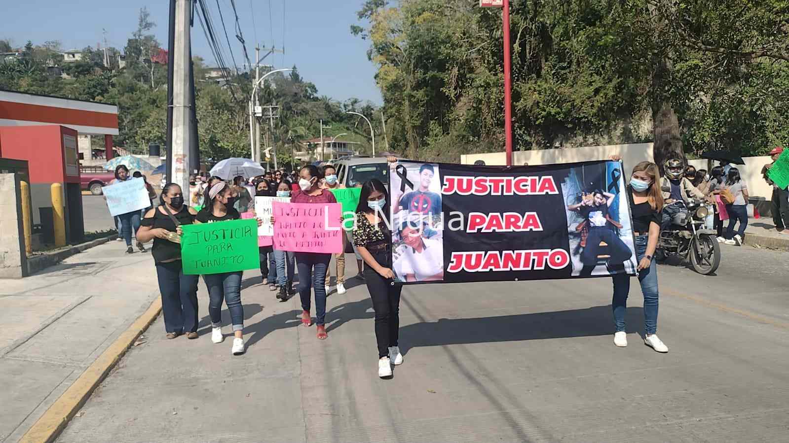 Sigue la Sociedad papanteca, indignada por salvaje homicidio de JUANITO 5 img 20220318 wa01004315588830059510837