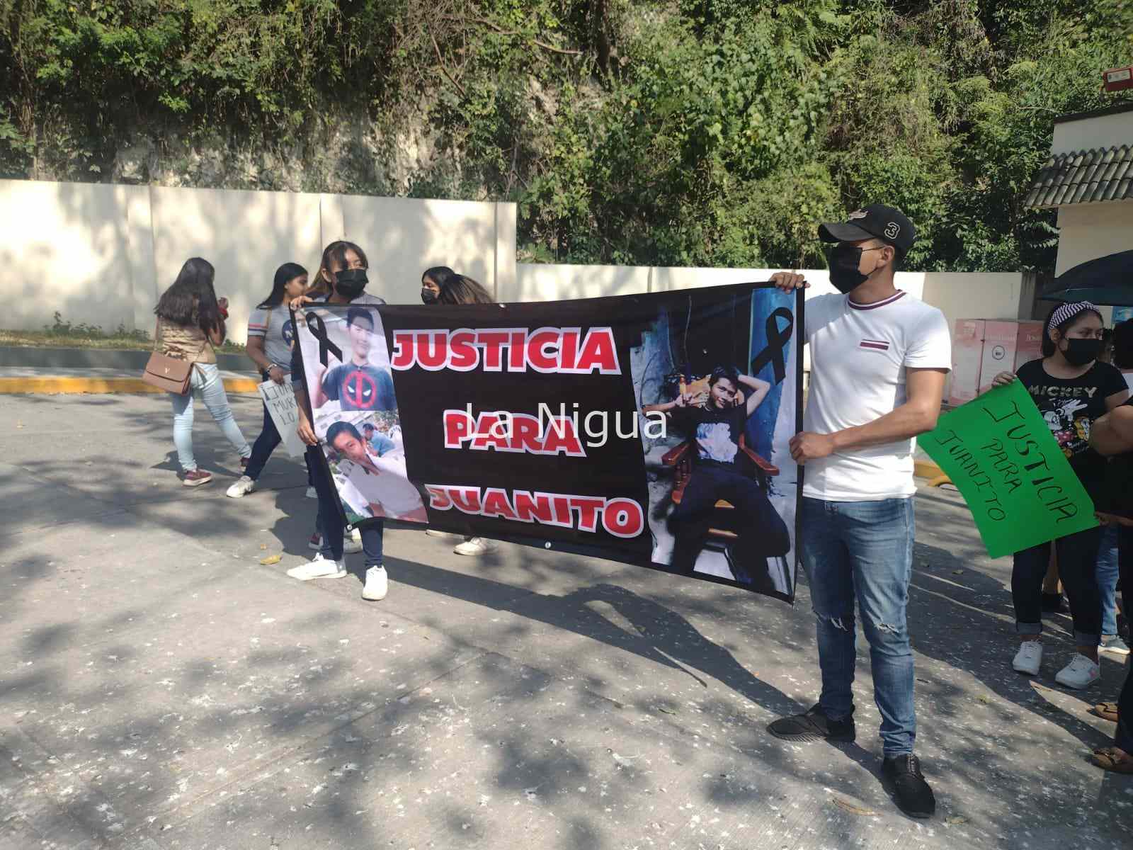 Sigue la Sociedad papanteca, indignada por salvaje homicidio de JUANITO 4 img 20220318 wa01018770090682169590513