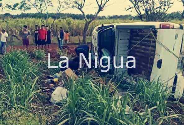 Fallece mujer en volcadura 1 img 20220318 wa01331010075790379411404