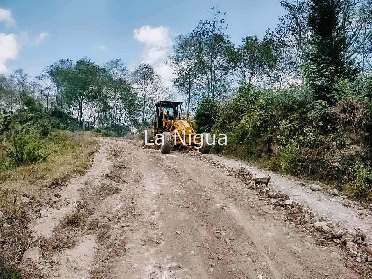 AYUNTAMIENTO Y POBLADORES MEJORAN VÍA HACIA ZACATLA 4 img 20220319 wa00207906911889297285539