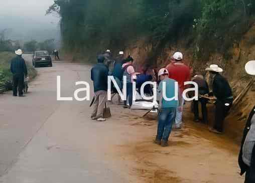 AYUNTAMIENTO Y POBLADORES MEJORAN VÍA HACIA ZACATLA 3 img 20220319 wa00248792308116620270613