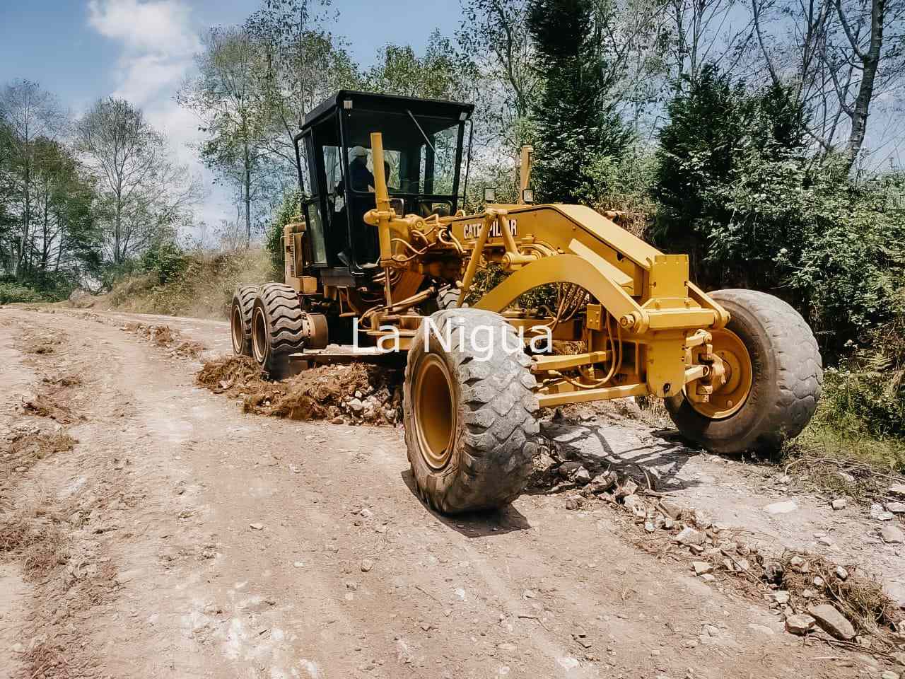 AYUNTAMIENTO Y POBLADORES MEJORAN VÍA HACIA ZACATLA 1 img 20220319 wa0026890645245999558727