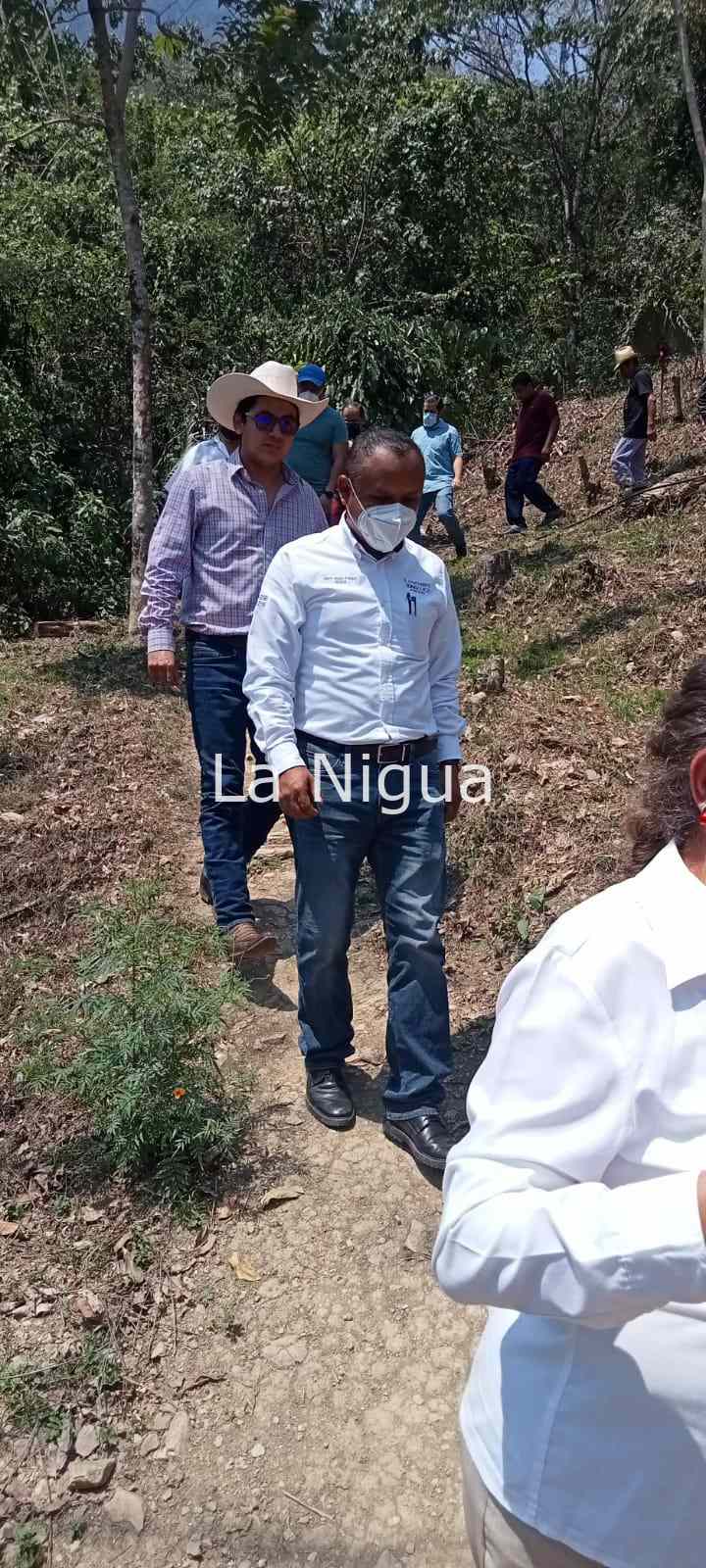 "BENJAMÍN SÁNCHEZ ESPÍNDOLA" RECIBE CLAVE OFICIAL COMO ESCUELA PRIMARIA INDÍGENA DE LA COMUNIDAD CUAHUIXTLAHUAC 10 img 20220319 wa00416609313366599748538