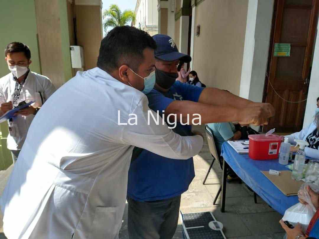 Trabajan de la mano Ayuntamiento, IMSS y “Sí, a la Vida” en Feria de la Salud para atender a cordobeses 3 img 20220321 wa00053911031320489216677