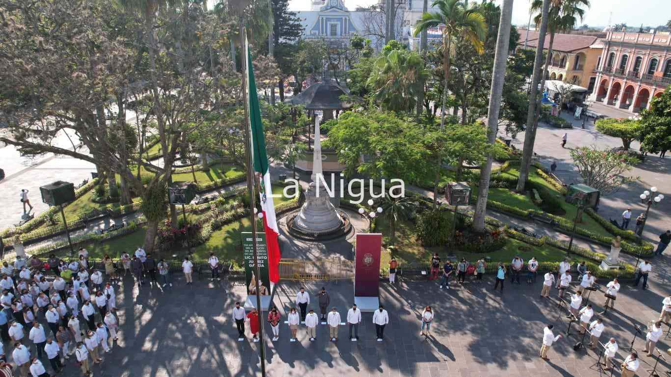 Conmemoran autoridades municipales 216 Aniversario del Natalicio de Benito Juárez 4 img 20220321 wa00121576653838163198133