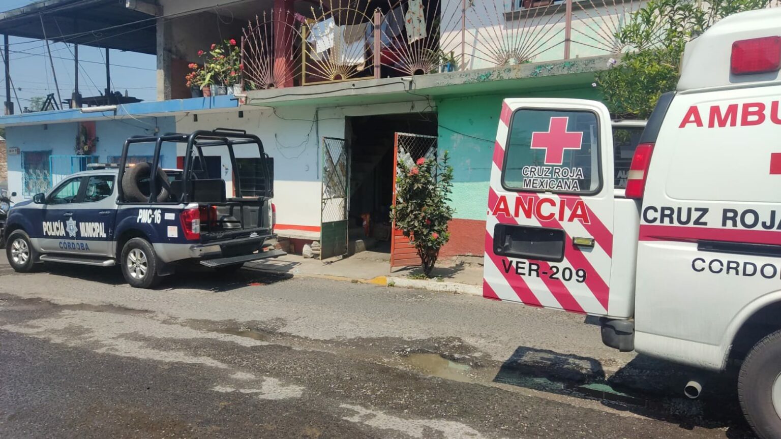 Hombre intenta quitarse la vida