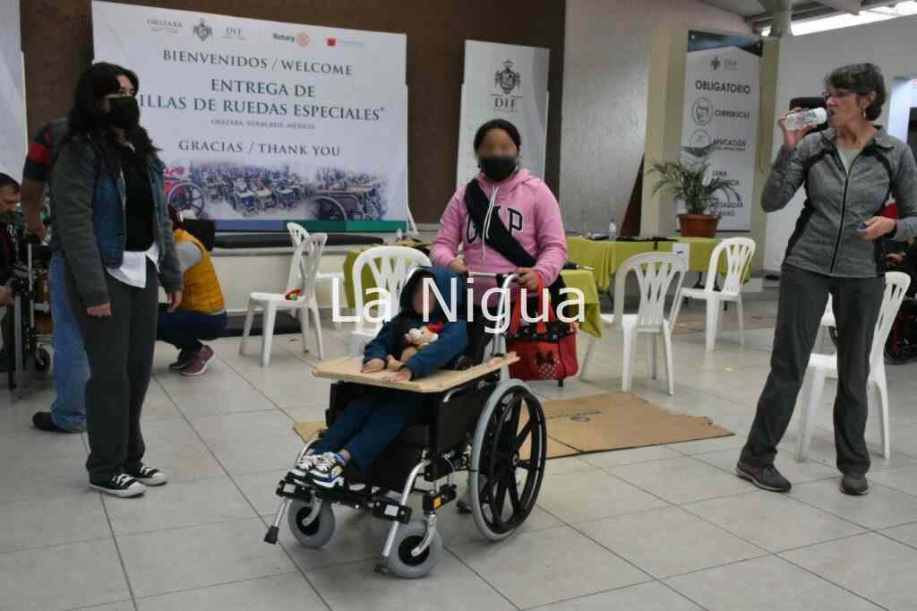 Reciben niños fortinenses sillas de ruedas adaptadas 1 img 20220324 wa01256813130265282360632