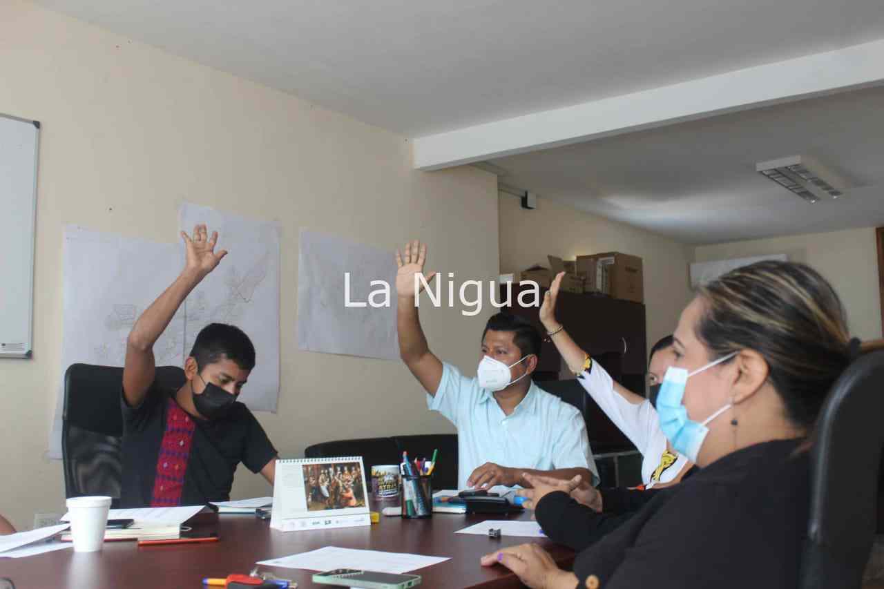 Aprueba Cabildo de Atoyac remodelación de UBR y adquisión de 2 camiones de Limpia Pública 1 img 20220325 wa00576326918292370404709