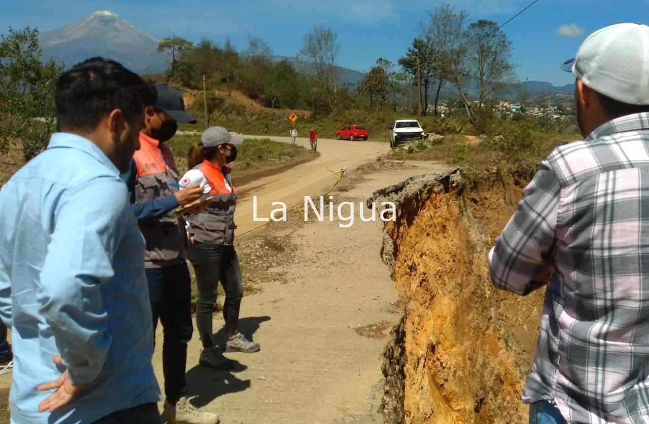 ATIENDEN AUTORIDADES CAMINO A XOCOTLA 3 img 20220326 wa00079138162586901995200