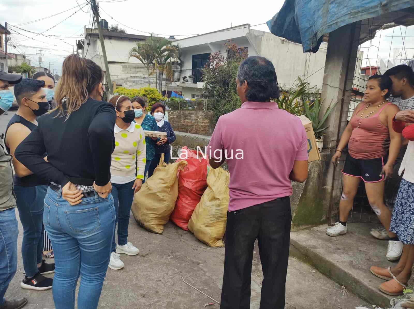 Atiende ayuntamiento y DIF a familia damnificada 2 img 20220326 wa00682370947310976565186