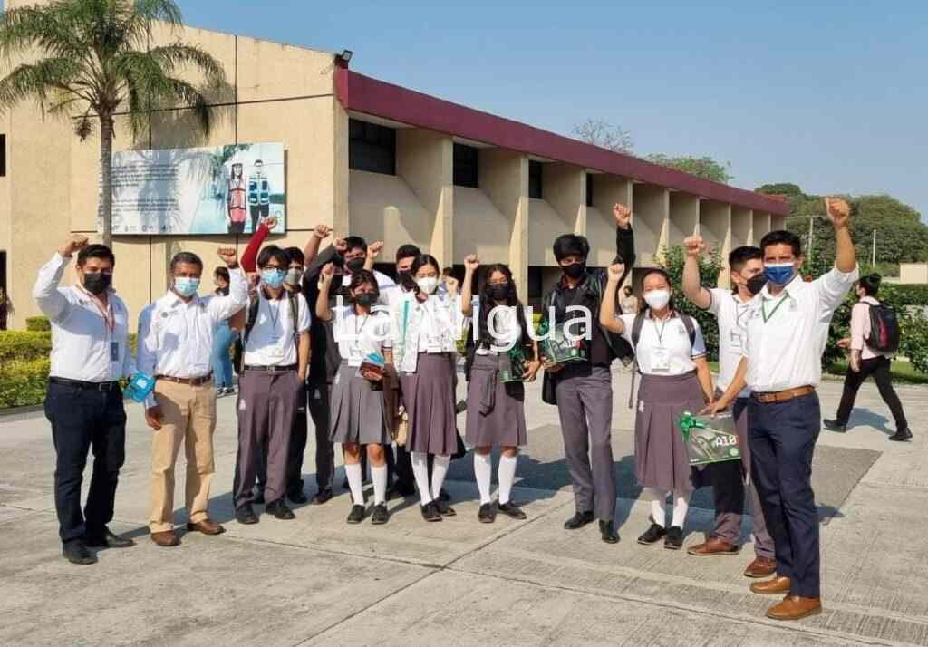 COBAEV 29, YANGA TRIUNFA EN OLIMPIADA DE PROGRAMACIÓN EN UTCV.