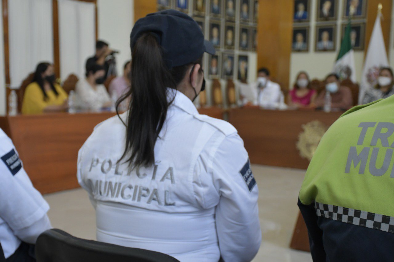 Reconoce Ayuntamiento desempeño de elementos de Policía y Tránsito Municipal 1 img 20220331 wa00875090323003065446807