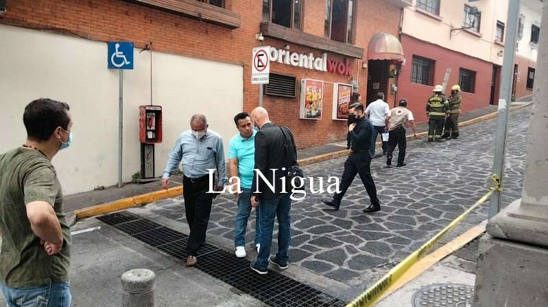 Desalojan de nuevo locales y palacio municipal de Xalapa por olor a gas 4 img 20220401